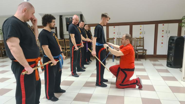 Sikeres övvizsgák a Speciális Eskrima Szemináriumon